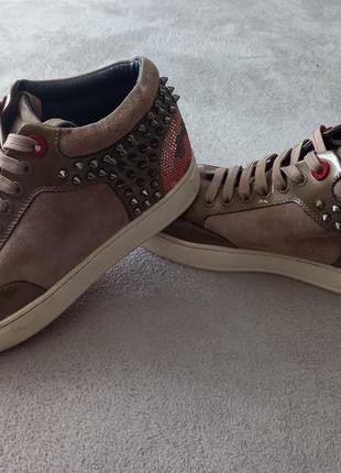 Брендовые кроссовки royaums. италия.