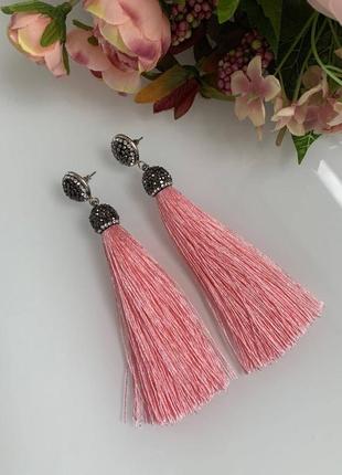 Длинные серьги кисточки розового цвета, вставки циркония