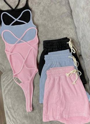 Костюм из очень качественной ткани (боди + шорты)👍👍