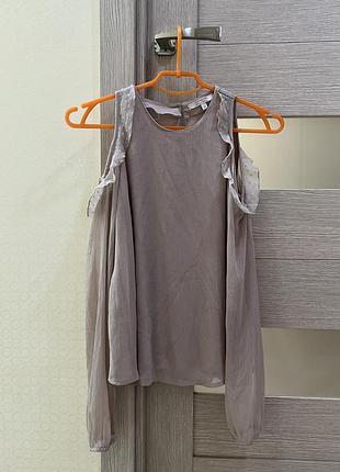 Жіноча блуза / кофта