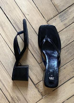 Мюли / туфли / босоножки zara