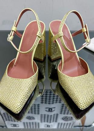 Женские туфли