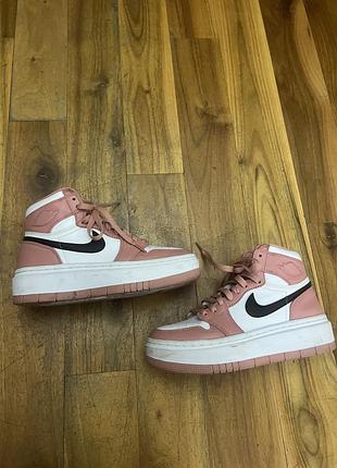Кросівки nike
