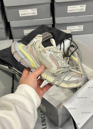 Balenciaga 3xl "dirty beige"