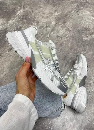 Кроссовки v2k runtekk "white team