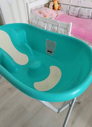 Ванночка для дитини з термометром та підставкою