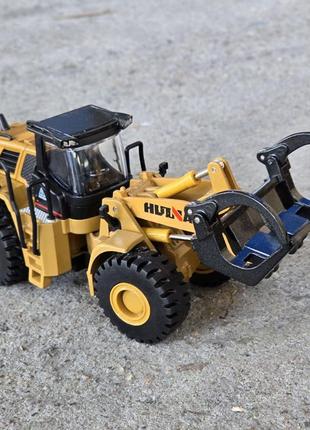 Детская игрушечная модель строительного колесного экскаватора huina toys м1:50 || kilometr+