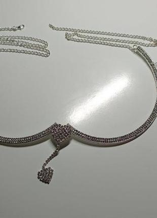 Украшение груди. надевается поверх боди или гольфика