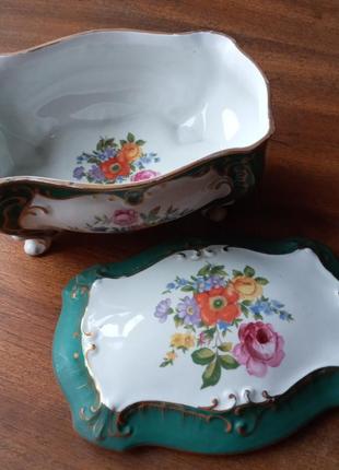 Продаю красивую фарфоровую шкатулку