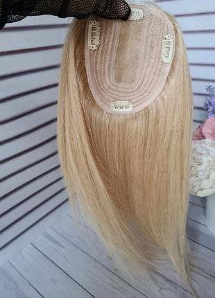 Накладка топпер макушка полупарик 100% натуральный волос и имитацией кожи головы.