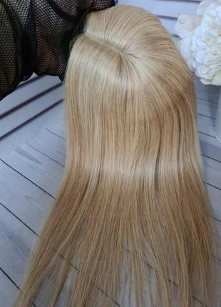 Накладка топпер макушка полупарик 100% натуральный волос и имитацией кожи головы.