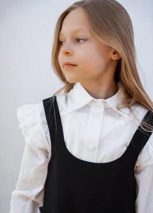 Чорний сарафан для дівчинки шкільний для школи з рюшами