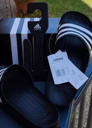 Тапки шльопанці adidas adilette comfort slides k5