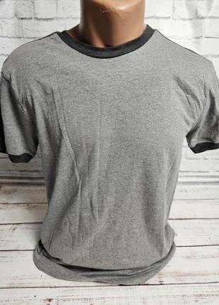 Фирменная футболка