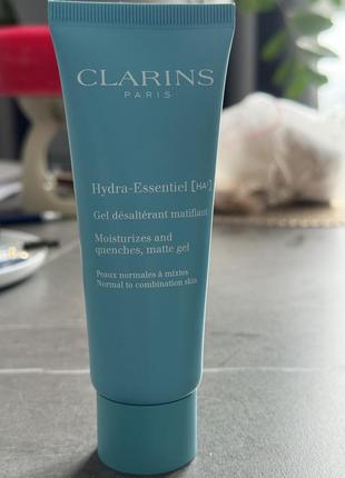 Clarins матирующий гель.