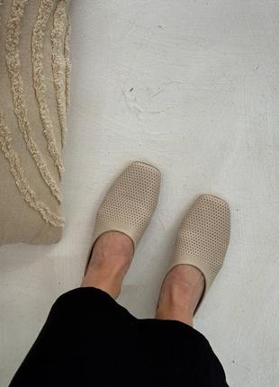 Мюли с перфорацией