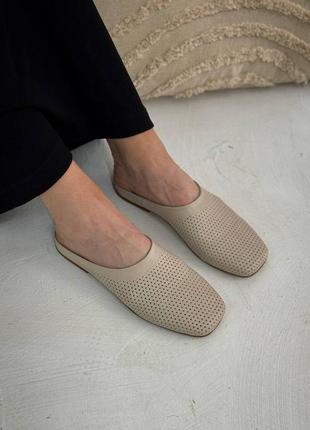 Мюли с перфорацией