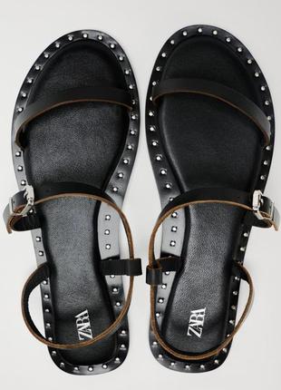 Босоніжки zara