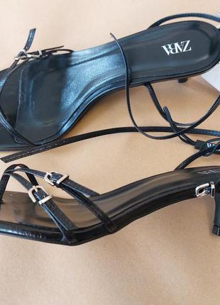 Босоножки сандалии zara кожа 41