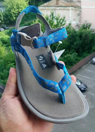 Нові жіночі в'єтнамки босоніжки санндалі adidas. libria g43342