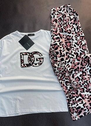 😻женский костюм dolce&amp;gabbana
невероятного качества 😻