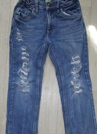 Джинсы рванные