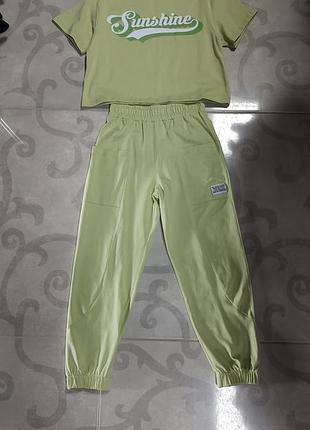 Костюм на дівчинку від 6 до 8 років