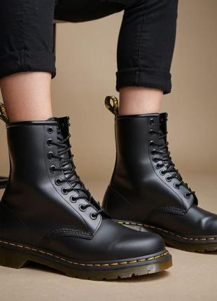 Ботинки дизайн dr martens