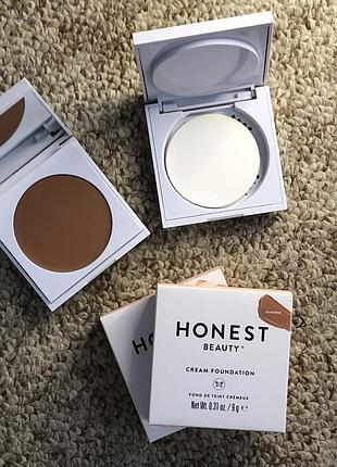 База под макияж honest beauty almond