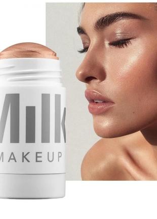 Хайлайтер milk makeup у відтінку lit - champagne