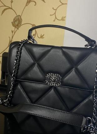 Женская сумка chanel черного цвета