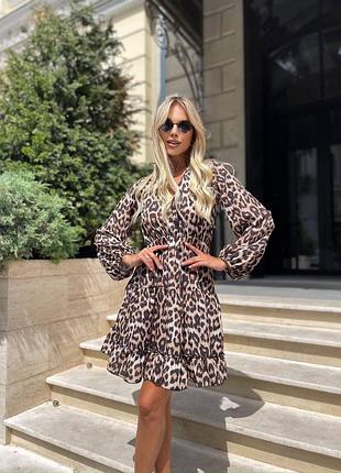 Легка повітряна леопардова сукня