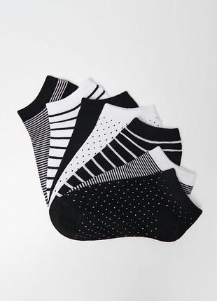 Набор упаковка носчков носков носков 7 штук новые базовые трендовые