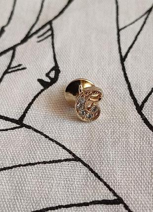 Вінтажна міні брошечка літера avon