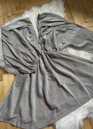 Сукня блискуча