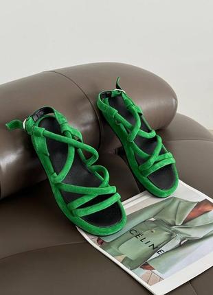 Босоніжки сандалі натуральний замш зелені на високій підошві платформі танкетці масивній2 фото