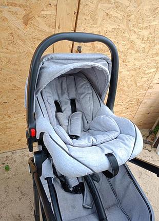 Детская коляска и автокресло немецкой фирмы fillpanther