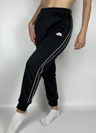 Спортивные штаны nike