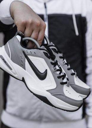 Мужские кроссовки nike air monarch.