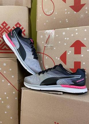 Жіночі спортивні кросівки puma speed 300