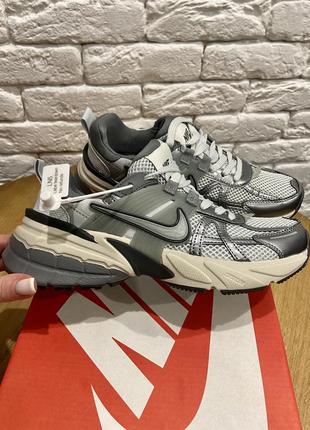 Кроссовки nike