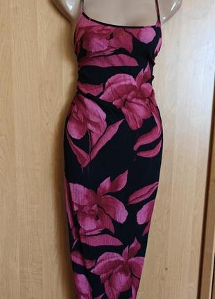 Гарна сукня міді комбінація на бретельках