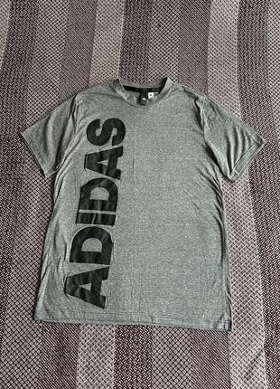 Adidas спортивна футболка чоловіча оригінал б у
