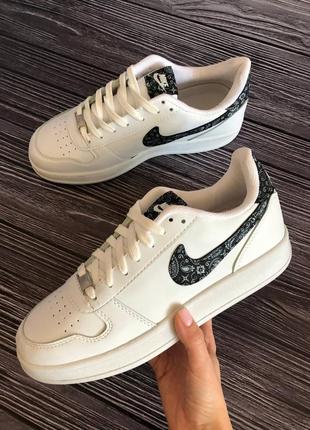 Чоловічі кросівки  nike