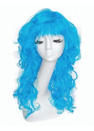 Перука "мальвіна" з блакитним довгим кучерявим волоссям.