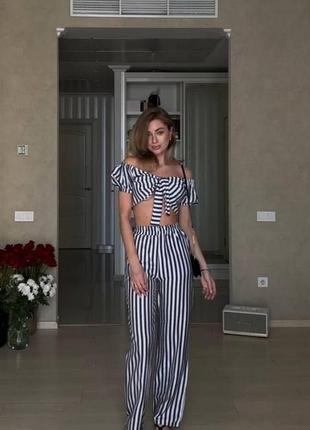 Костюм тройка