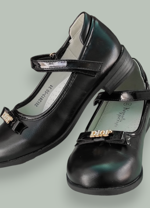 Шкільні чорні туфлі на підборах для дівчинки 10