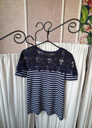Красива комбінована футболка в полоску з кружевом dorothy perkins.