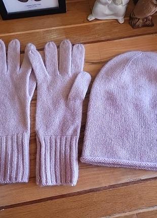 Комплект шапка перчатки carolyn donnelly