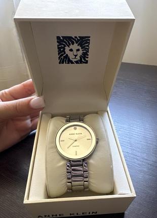 Годинник жіночий anne klein